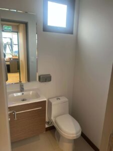 Experiencia 10 Baño Institución Financiera Coonfia